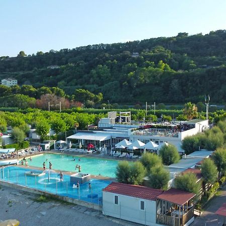 Girasole Eco Family Village Marina Palmense Exterior photo